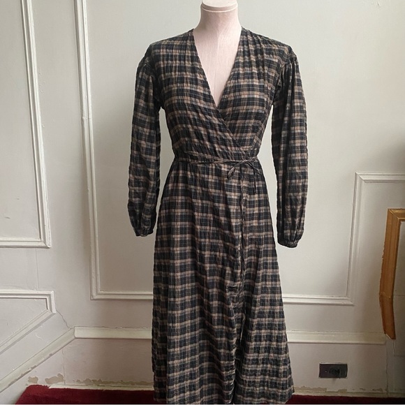 Ganni Brown Seersucker Wrap Dress - Picture 5 of 14
